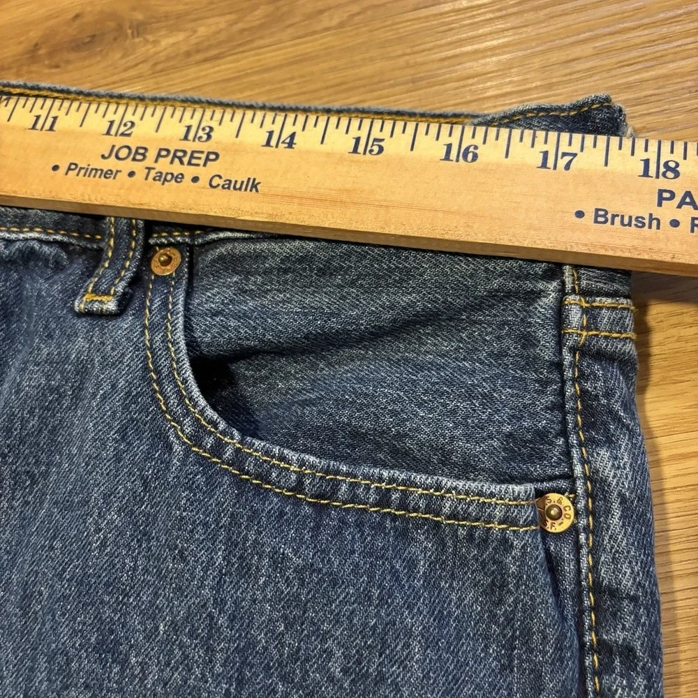 Levis flaws measurements preowned